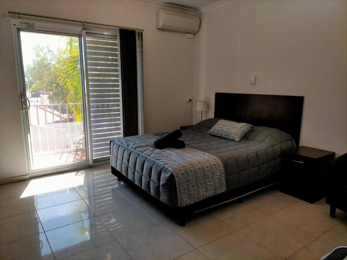 Derby Lodge Self Contained Apartments Luaran gambar